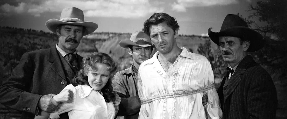 Pursued (Teresa Wright)