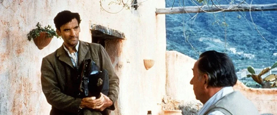 پستچی (رمان) (The Postman)