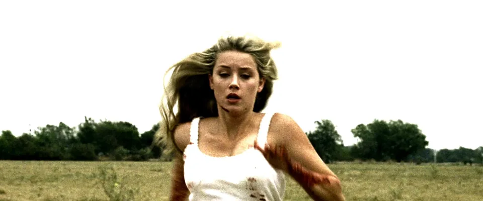 همه پسران عاشق مندی لین (All the Boys Love Mandy Lane)