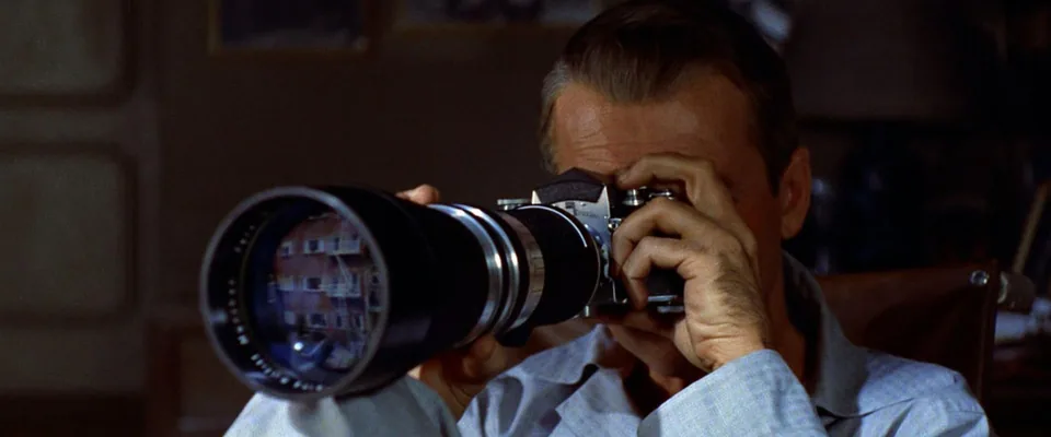 پنجره عقبی (Rear Window)