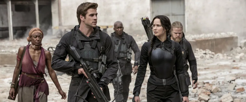 بازی‌های گرسنگی: زاغ مقلد – بخش ۱ (The Hunger Games: Mockingjay – Part 1)