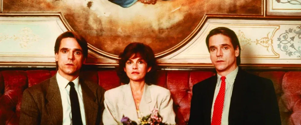 شباهت کامل (Dead Ringers)