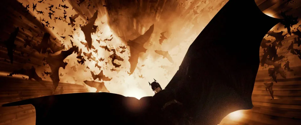 بتمن آغاز می‌کند (Batman Begins)