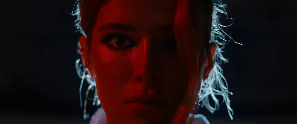 Saint Clare (Bella Thorne)