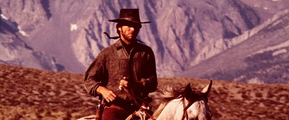 غریبه دشت‌های بالا (High Plains Drifter)