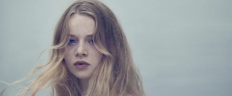 Blue My Mind (Luna Wedler)