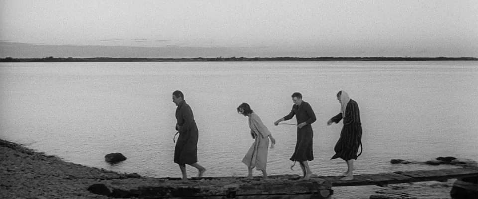 همچون در یک آینه (Through a Glass Darkly)